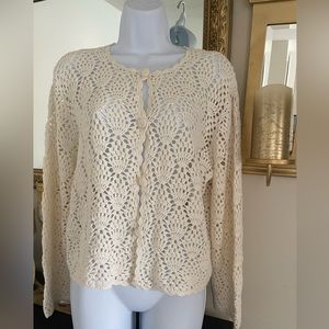 Crochet Cardigan Liz Claiborne Size L /Petit